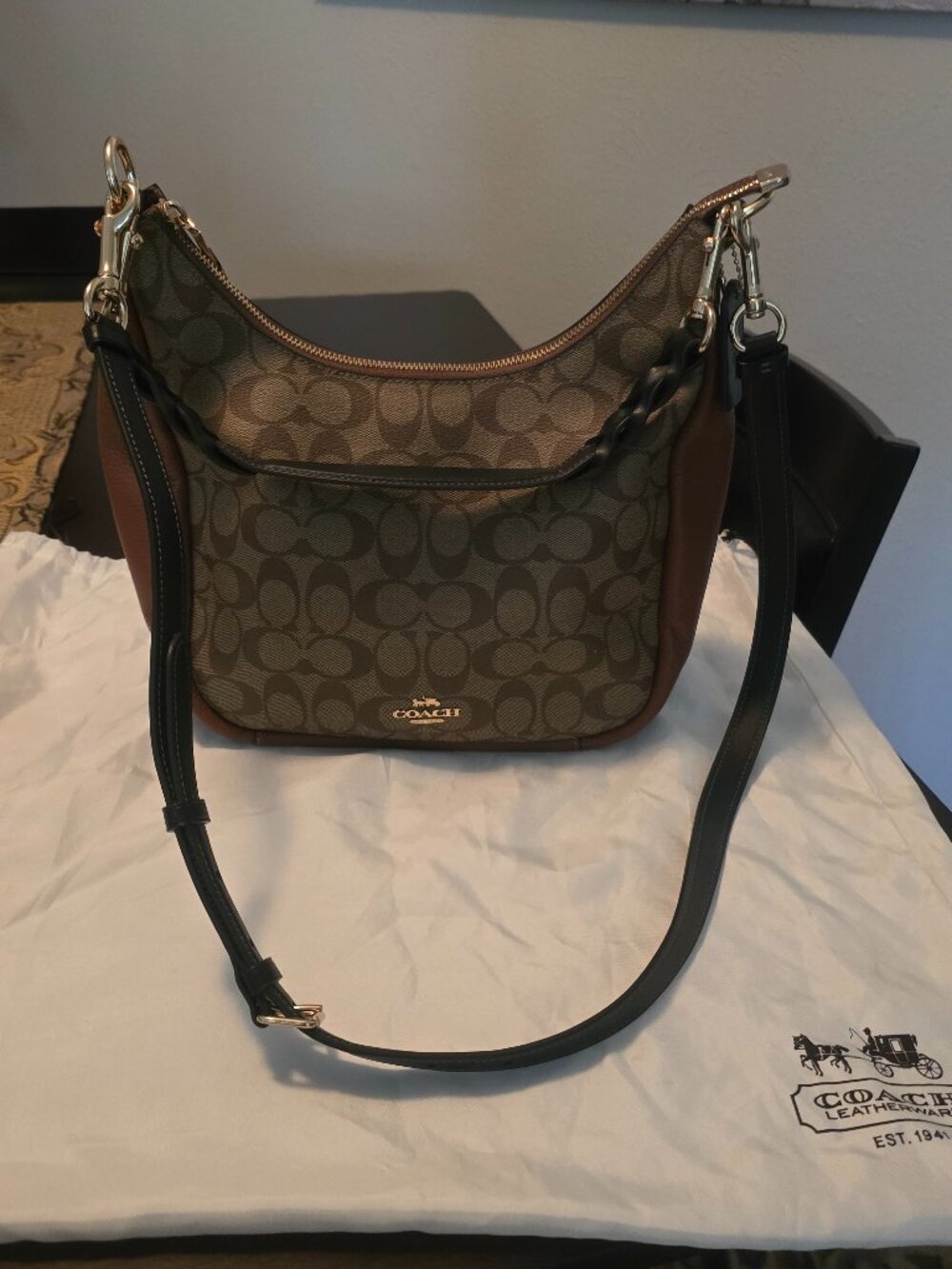 Coach leather signature shoulder bag